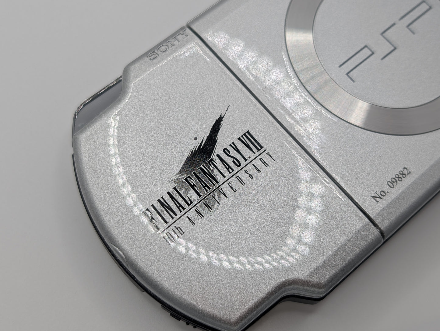 FF7 Crisis Core PSP 2000