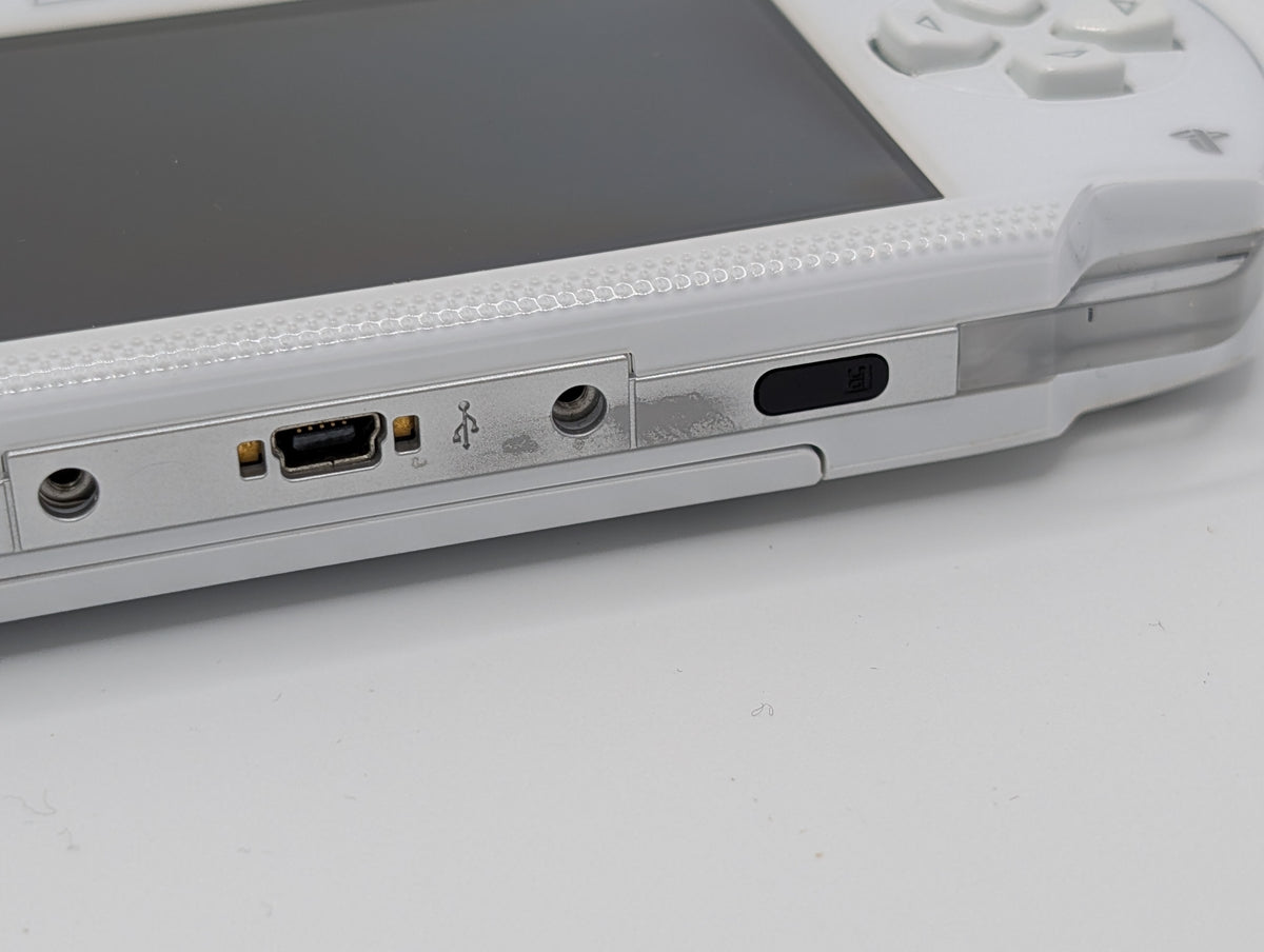 White PSP 1000