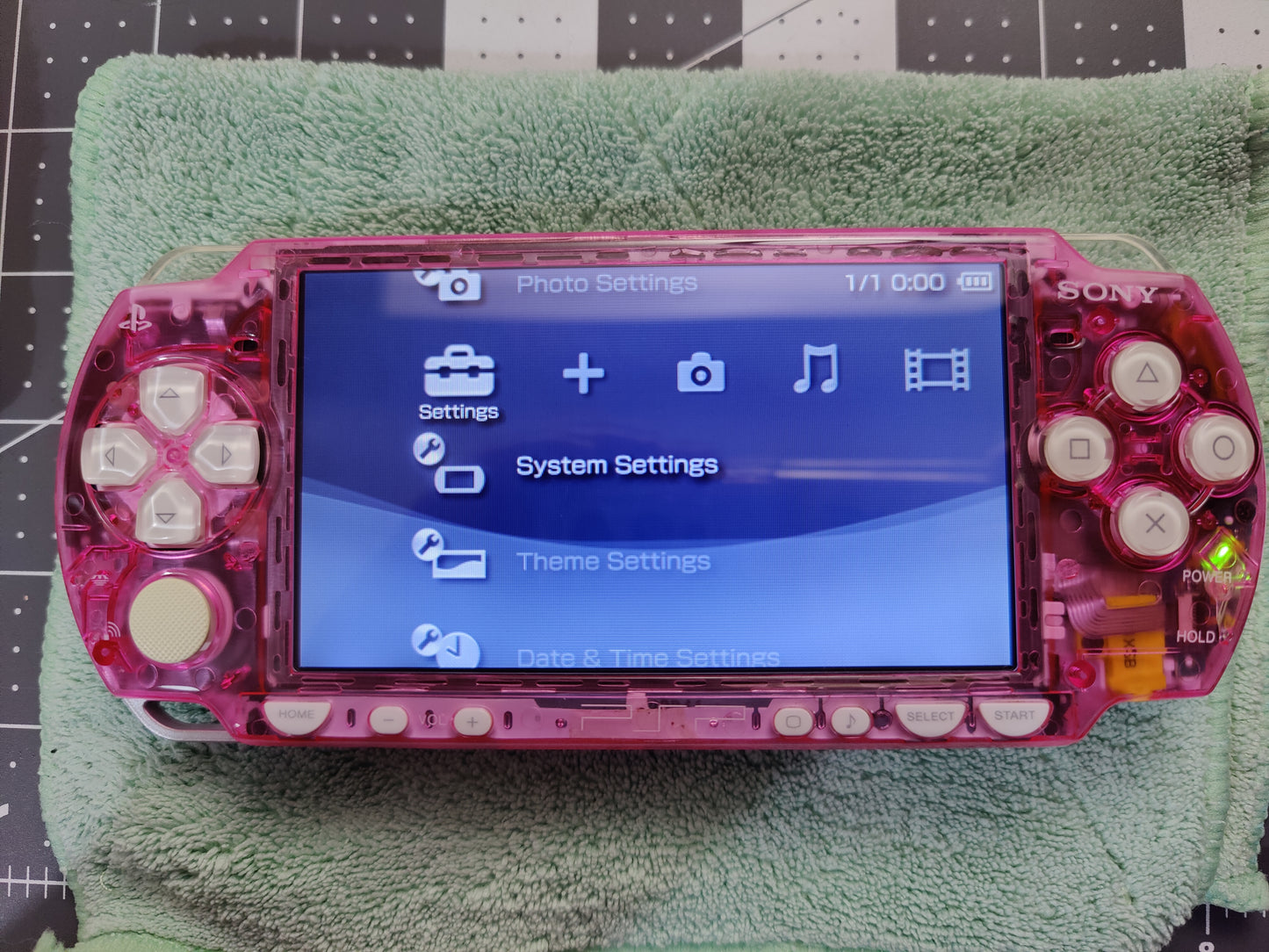 Clear PinkWhite PSP 2000