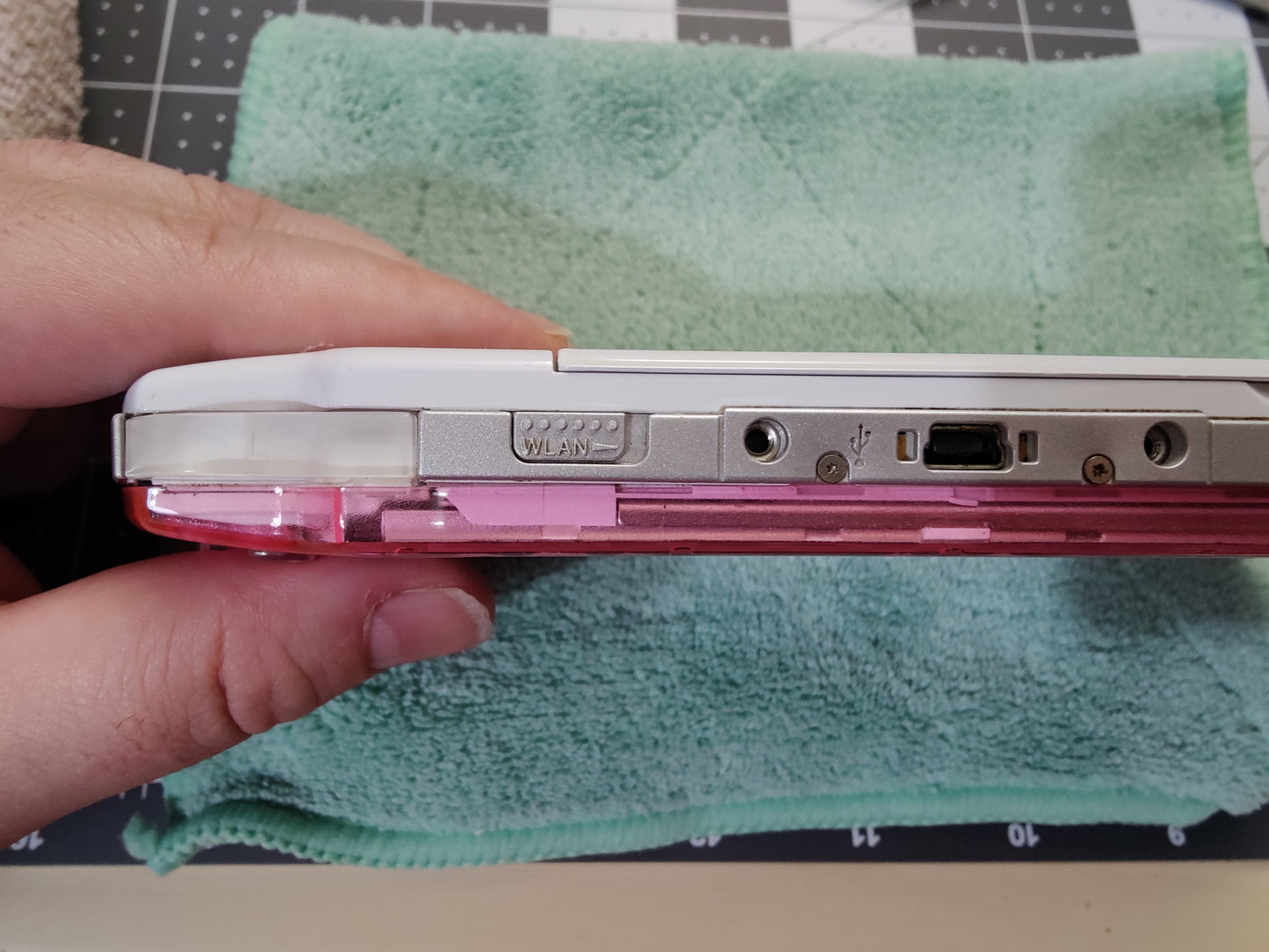 Clear PinkWhite PSP 2000