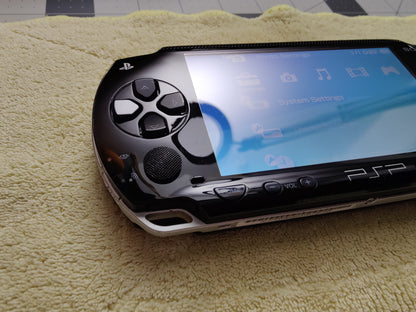 Boxed Piano Black PSP 1000