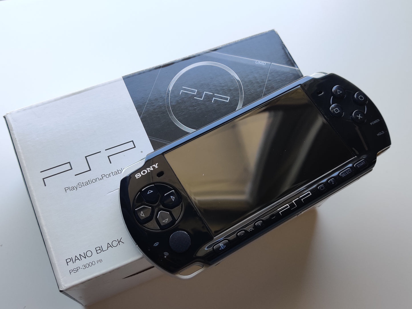 Boxed Piano Black PSP 3000