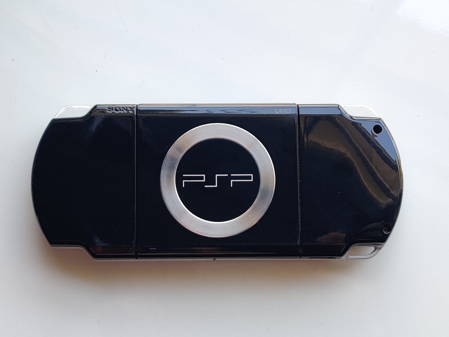 Piano Black  PSP 2000