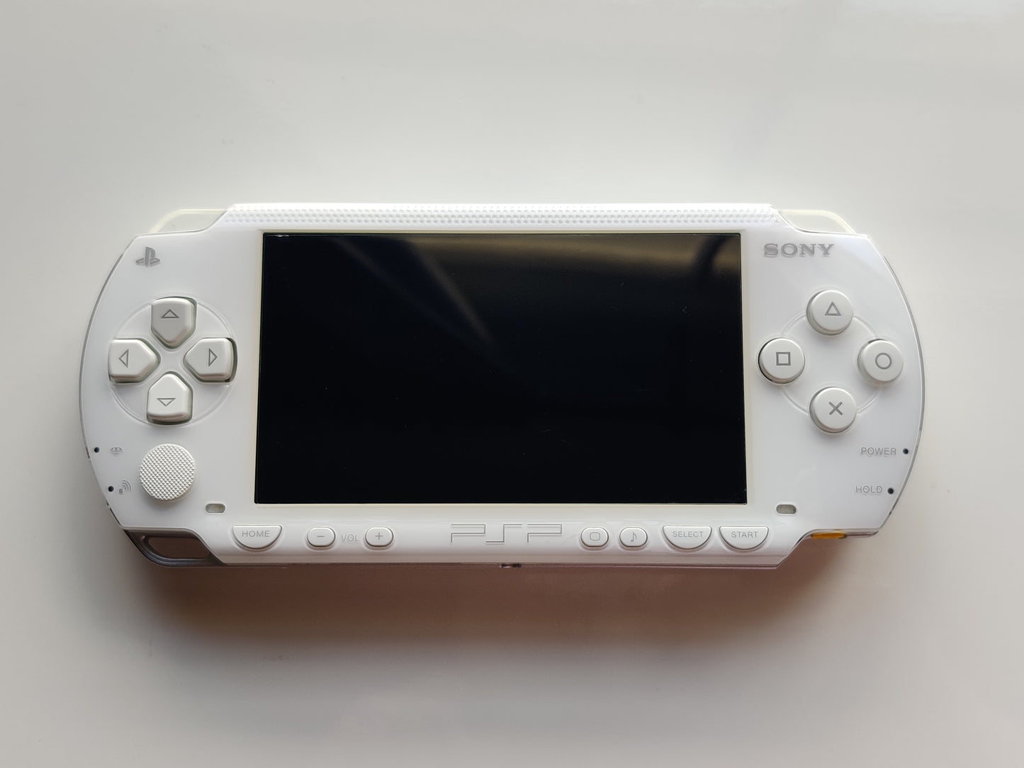 Ceramic White PSP 1000