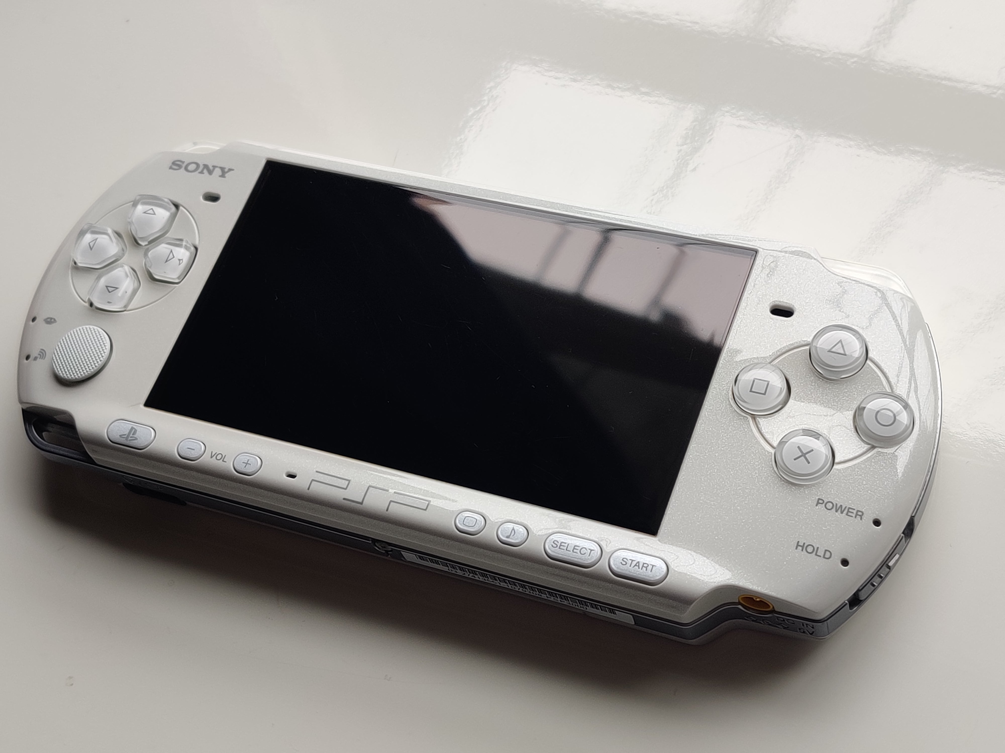 美品PSポータブル PSP3000 パールホワイト