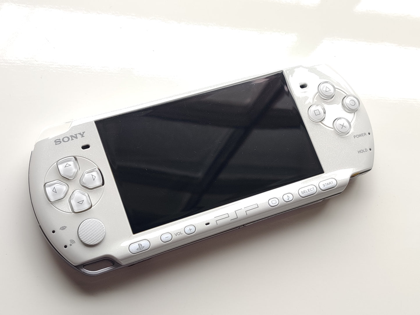 Pearl White PSP 3000