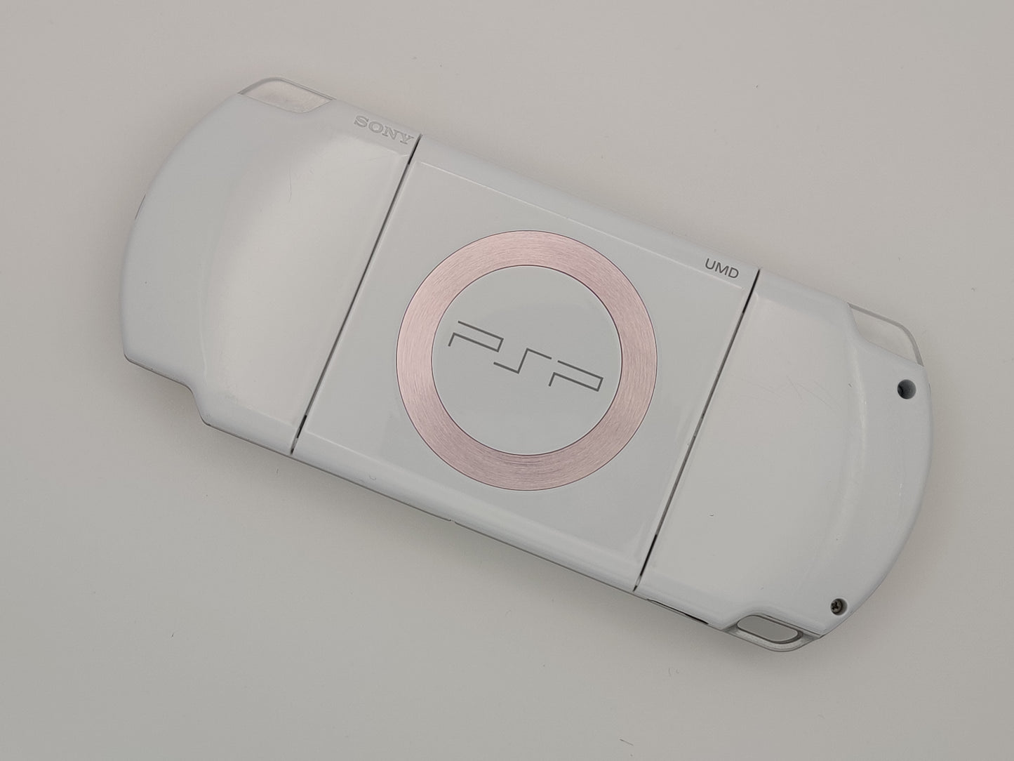 Pearl White PSP 2000