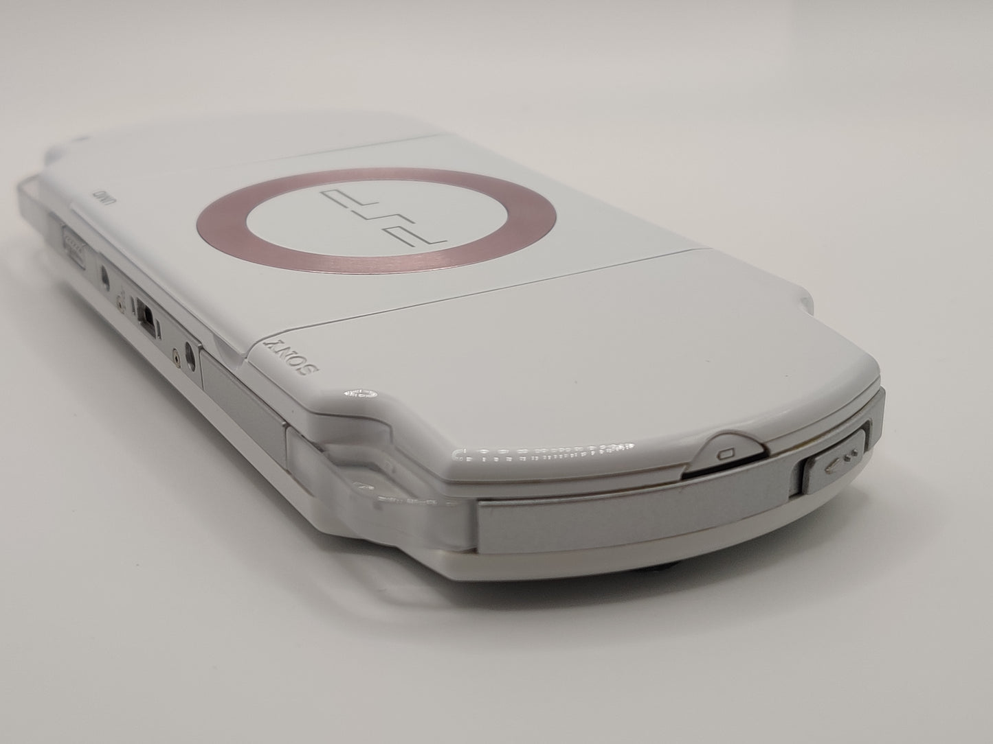 Pearl White PSP 2000