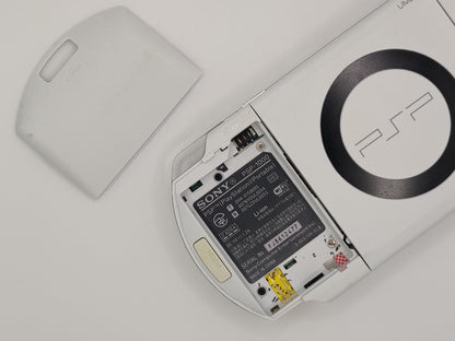 Ceramic White PSP 1000