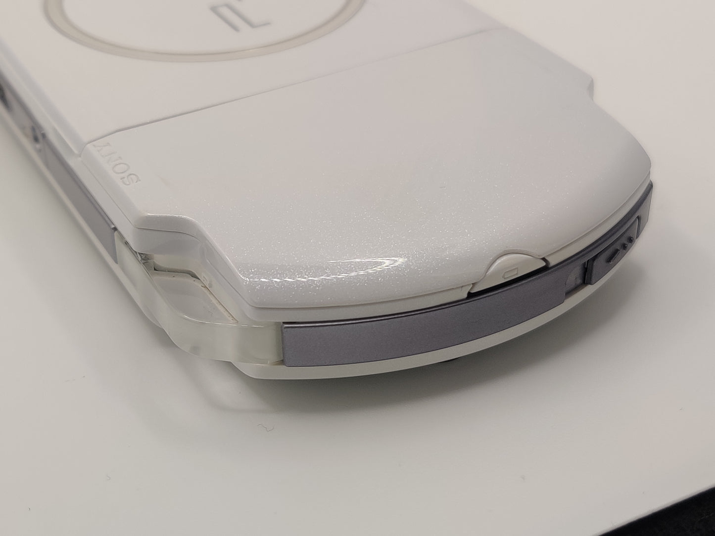 Pearl White PSP 3000