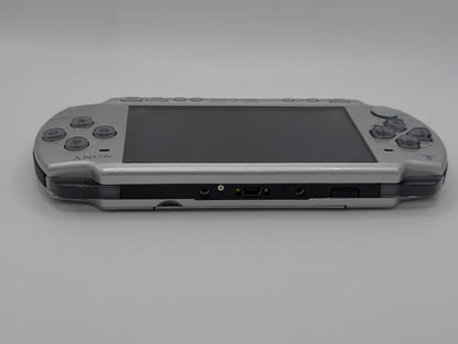 FF7 Crisis Core PSP 2000