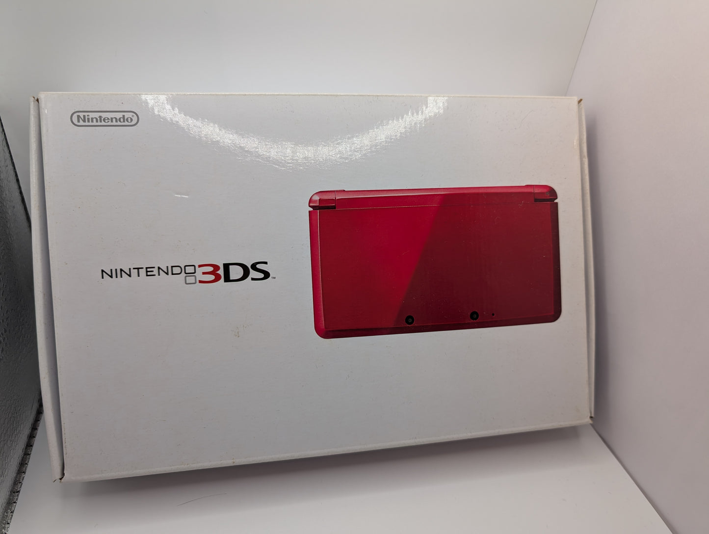 Boxed Metallic Red 3DS