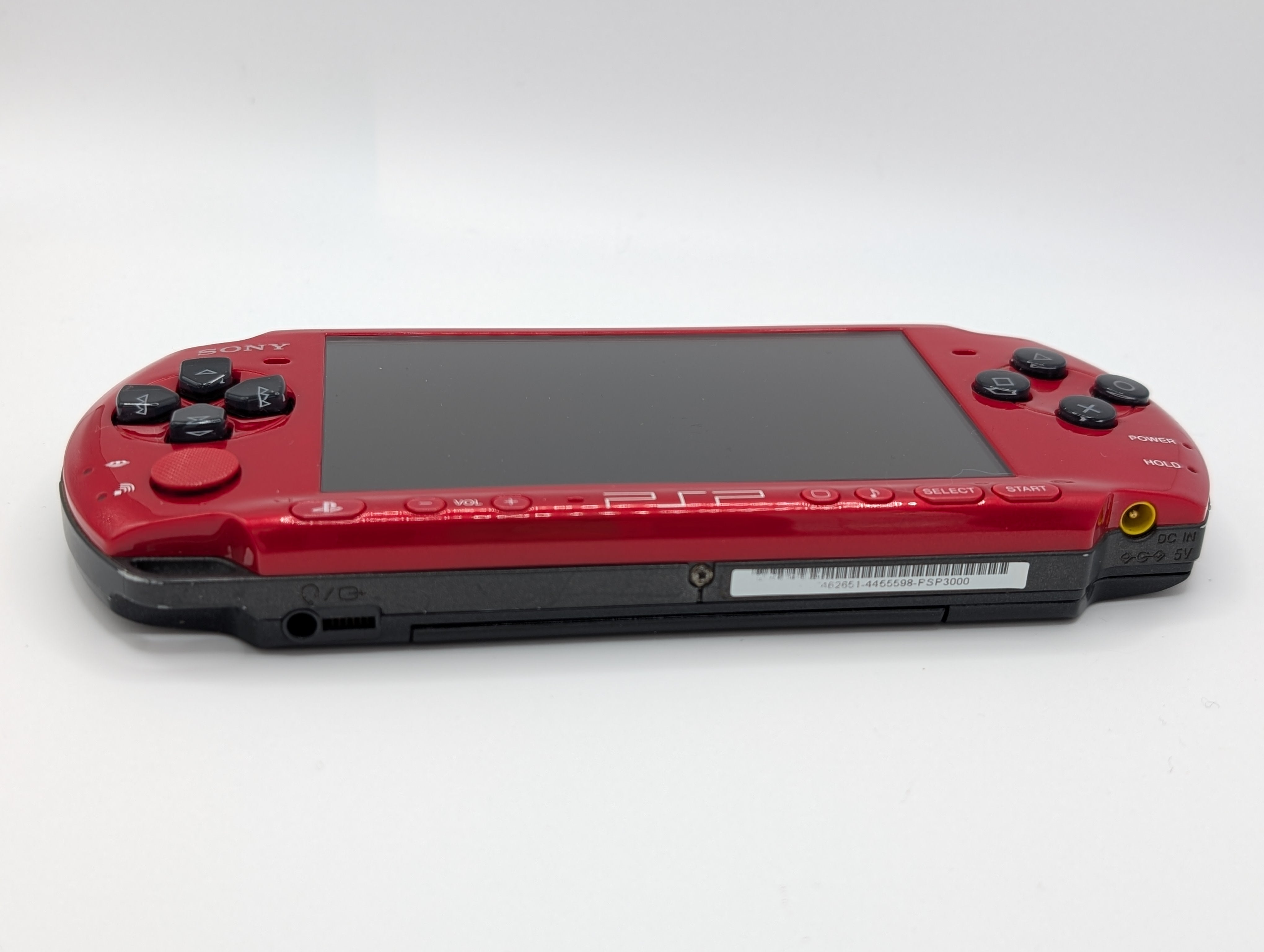 PSP-3000 レッド ブラック PSPのバリューパック「レッド/ブラック」が11月22日に数量限定で