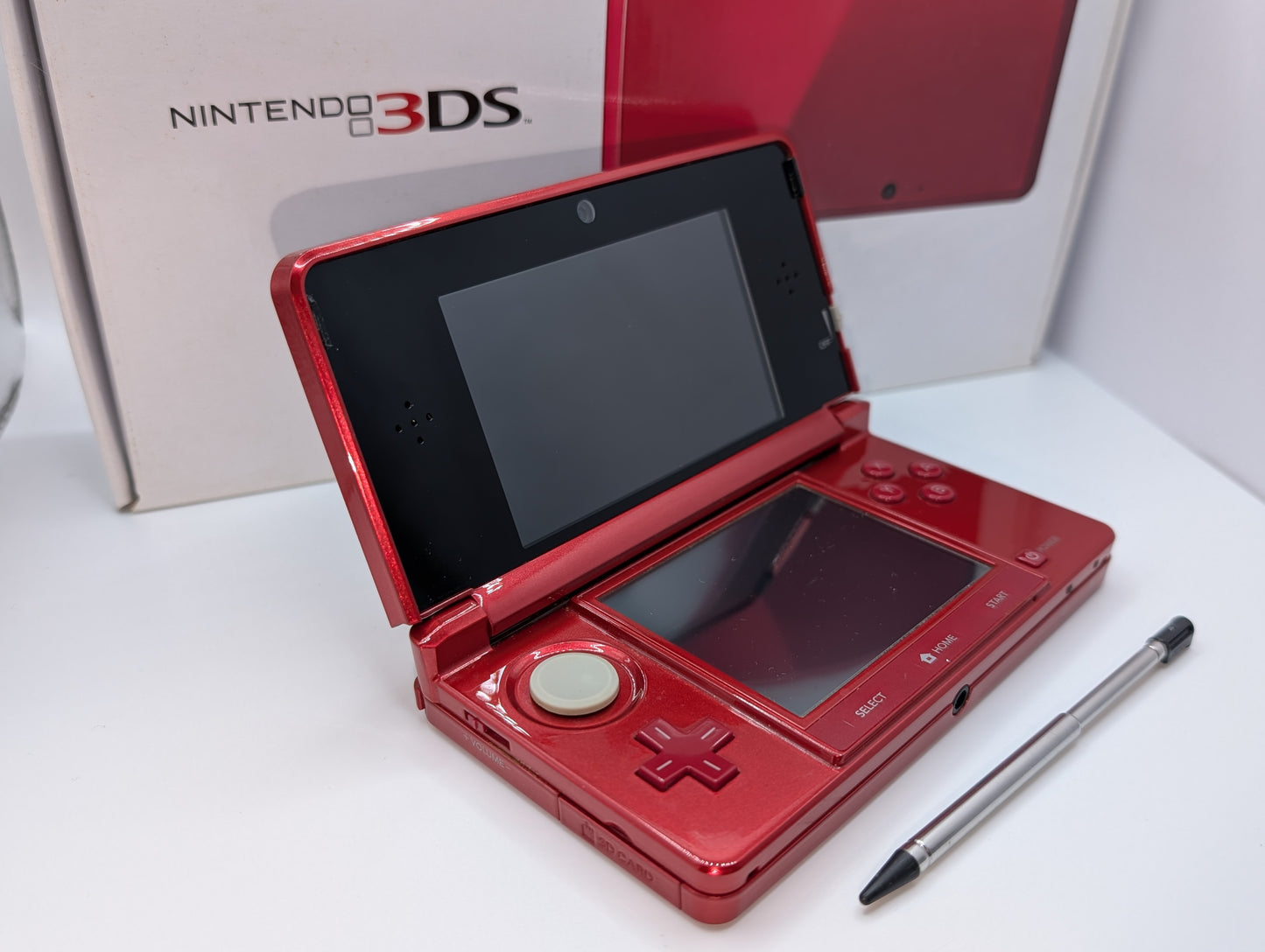 Boxed Metallic Red 3DS