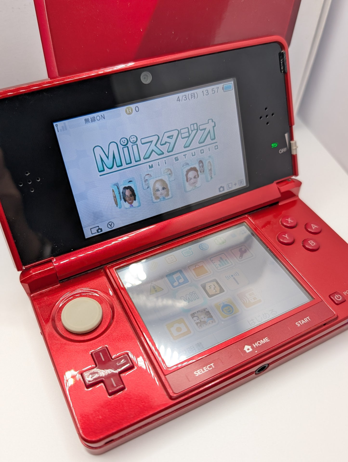 Boxed Metallic Red 3DS