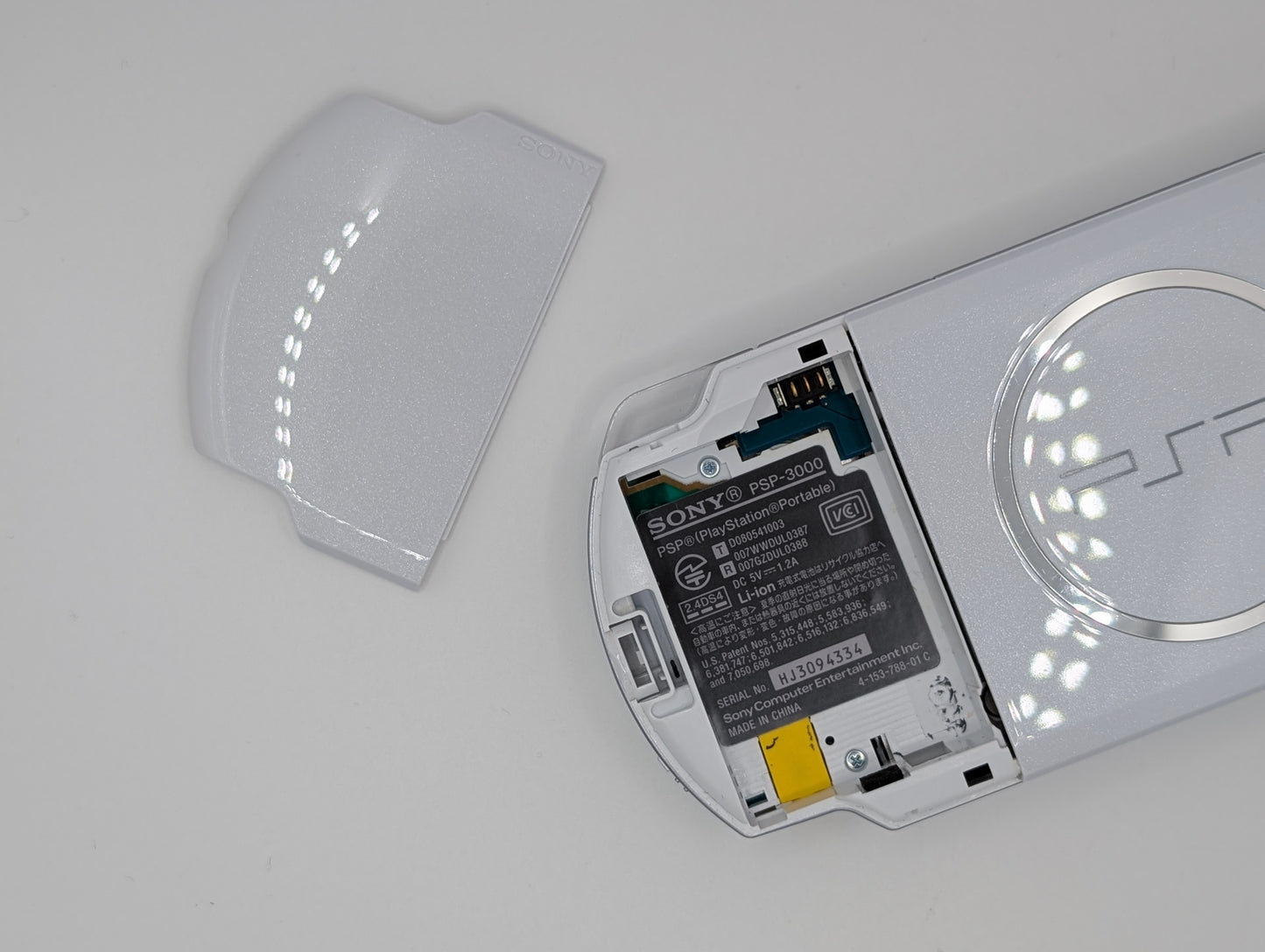 Pearl White / Mint PSP 3000