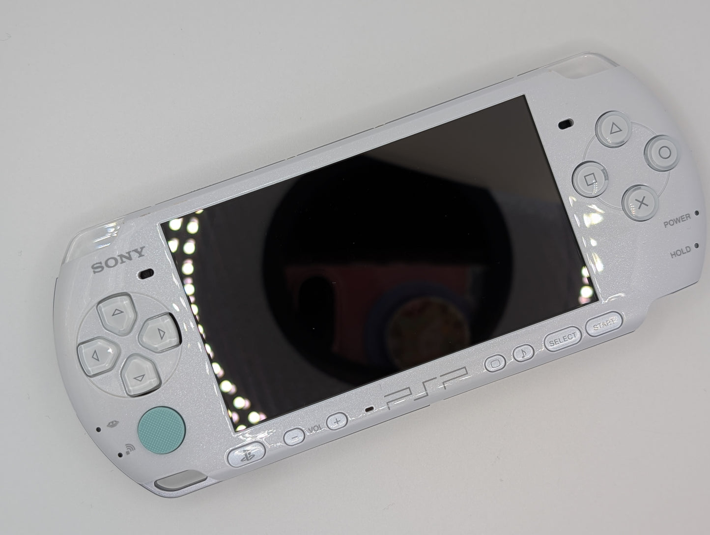 Pearl White / Mint PSP 3000