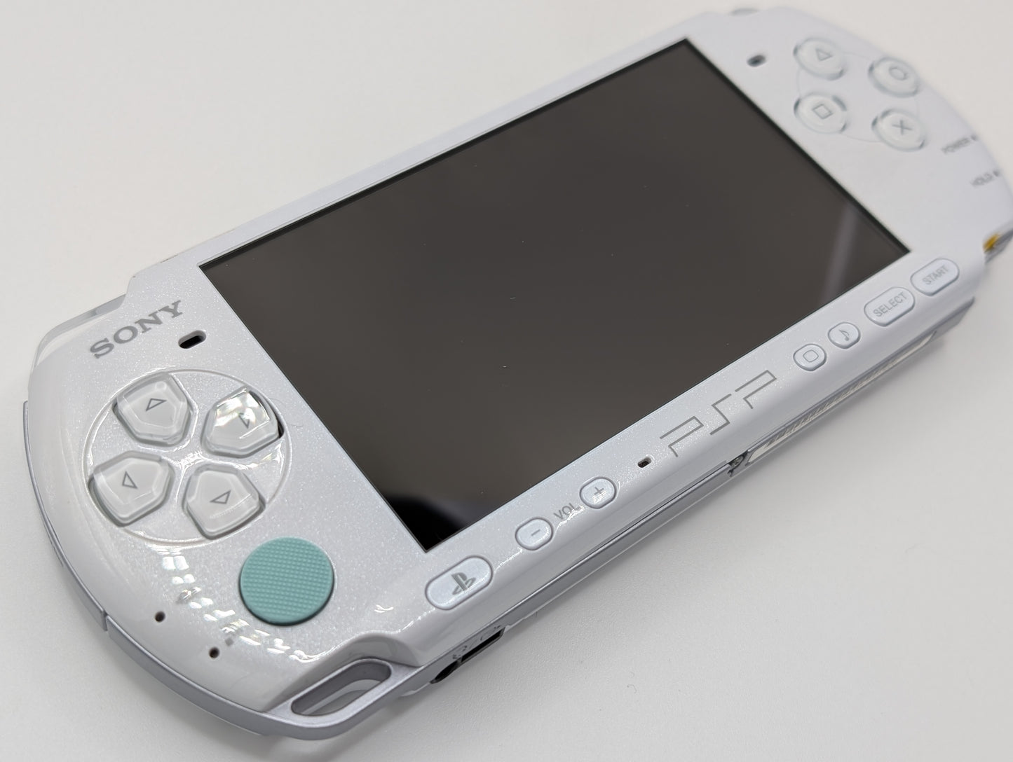 Pearl White / Mint PSP 3000