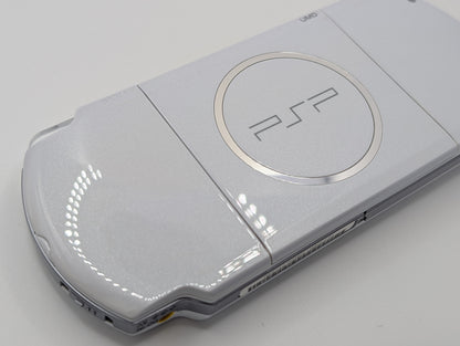 Pearl White / Mint PSP 3000