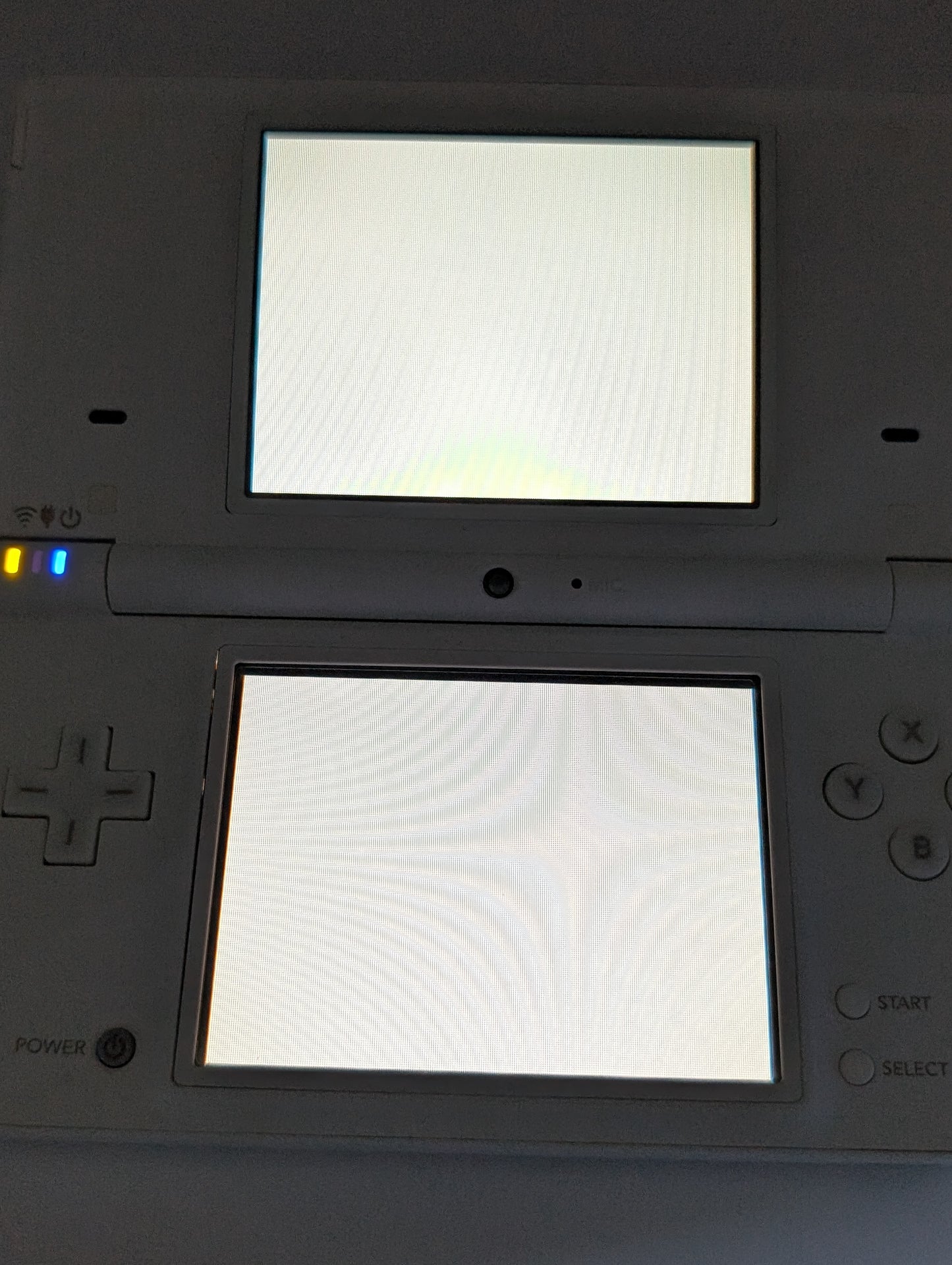 White DSi