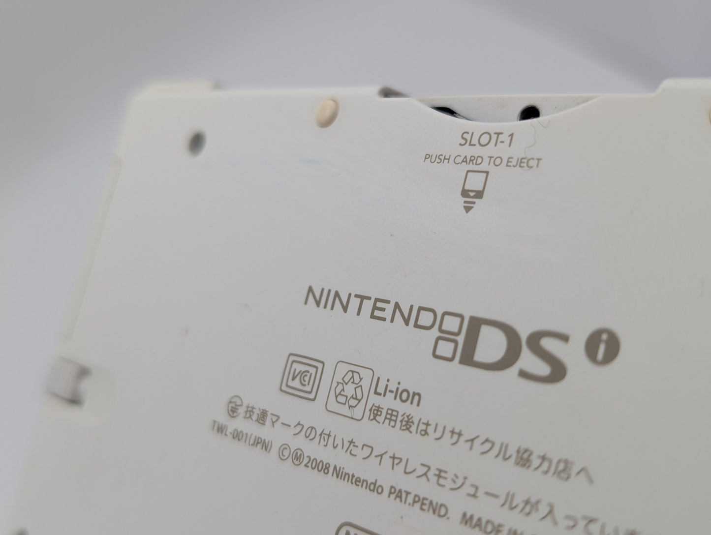 White DSi