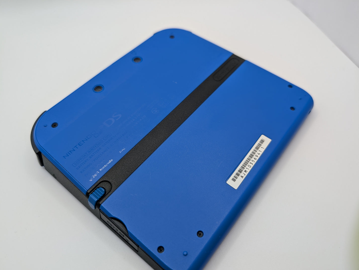 Blue & Black 2DS