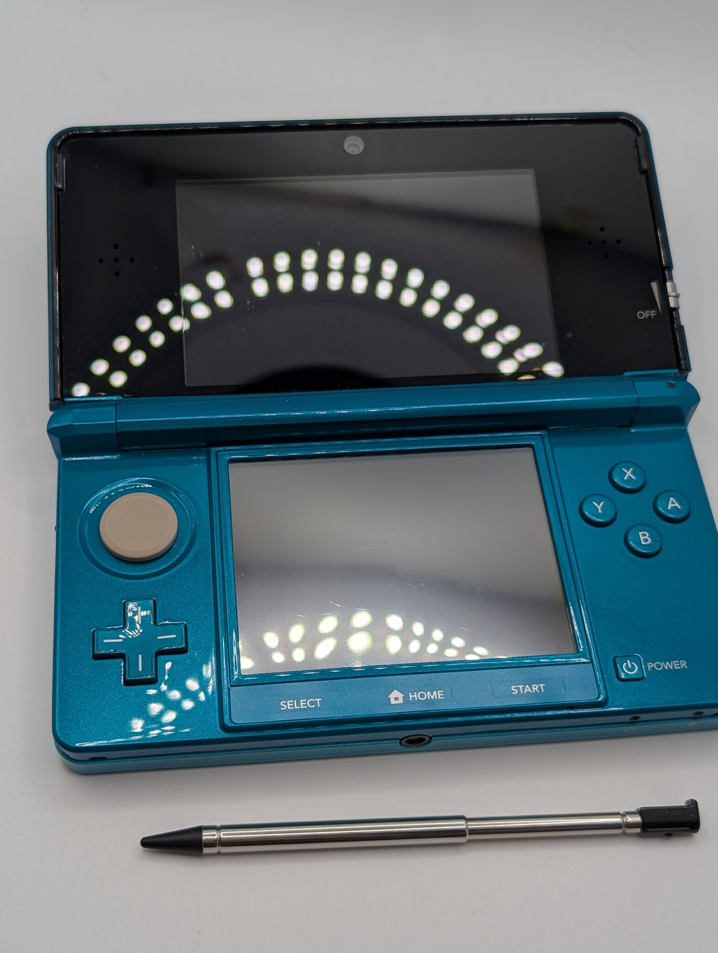 Boxed Aqua Blue 3DS