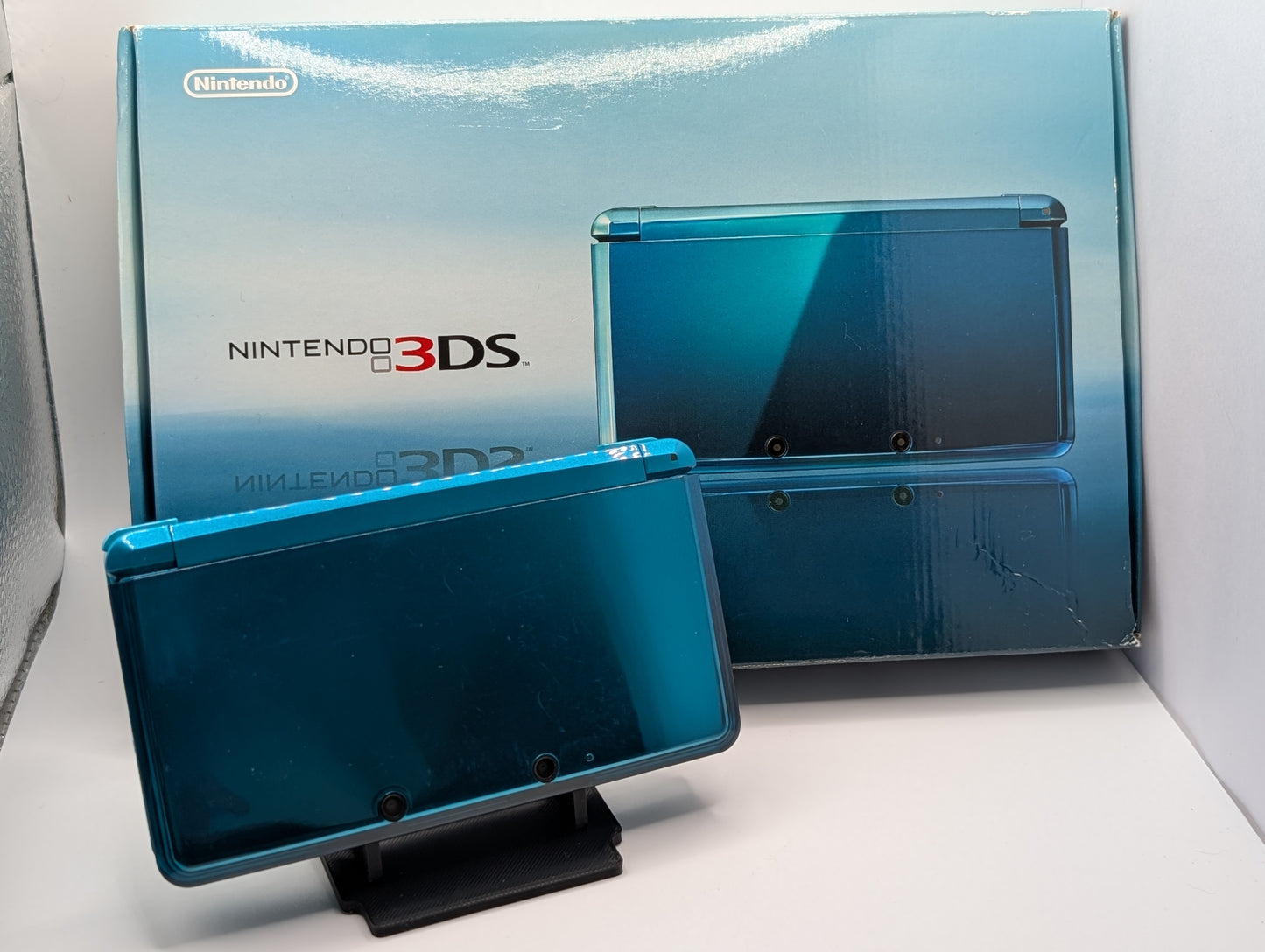 Boxed Aqua Blue 3DS