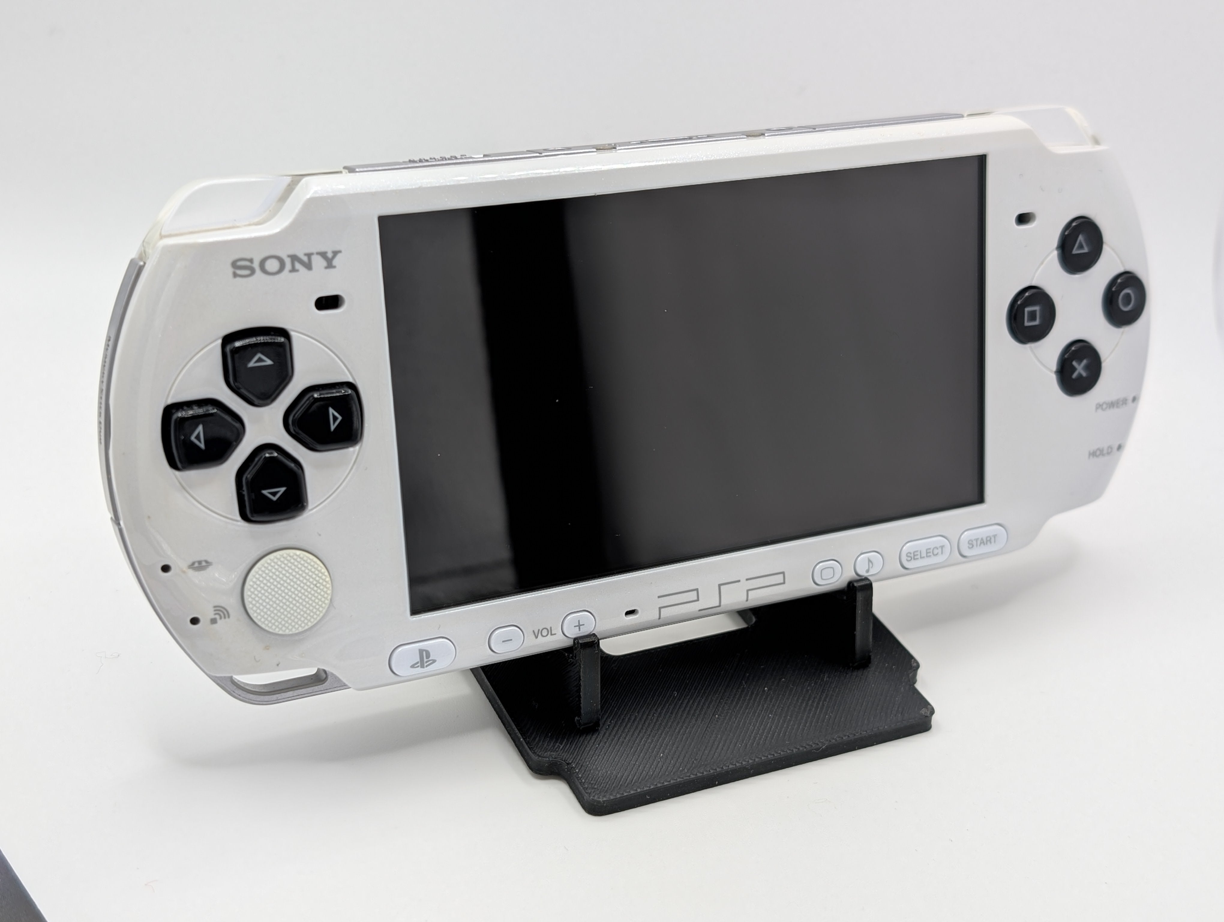White & Black PSP 3000 – CutiesClubShop