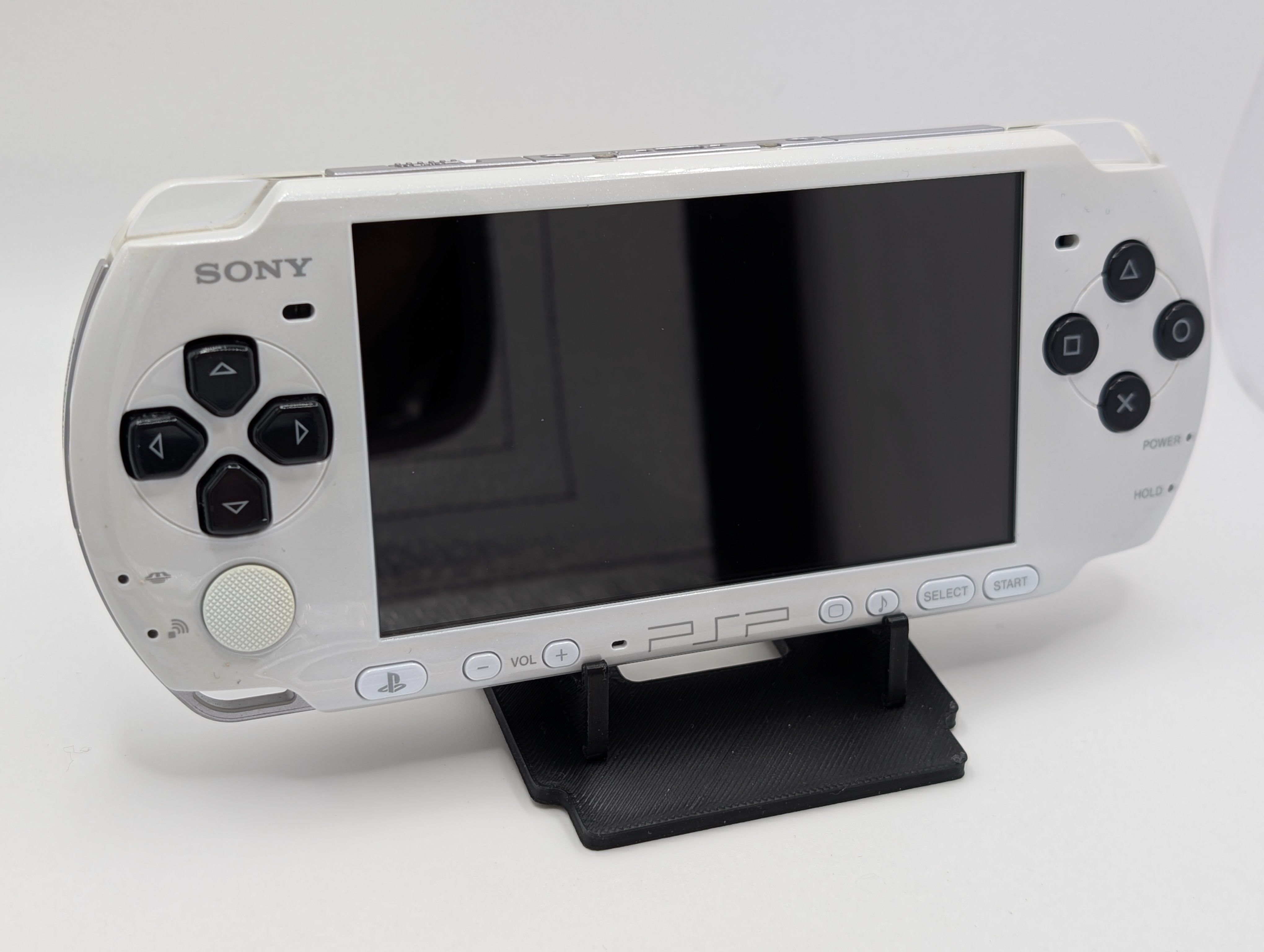 White & Black PSP 3000 – CutiesClubShop
