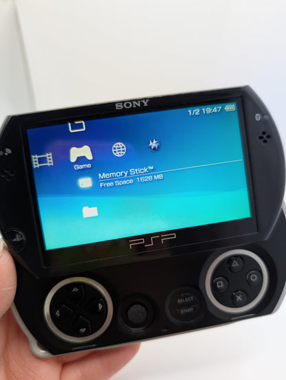 Black PSP Go