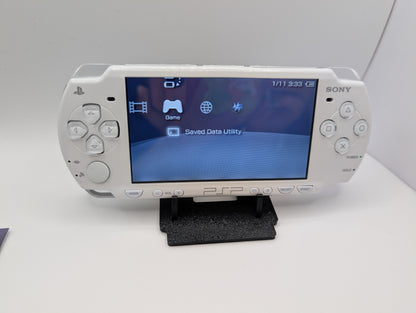 White PSP 2000