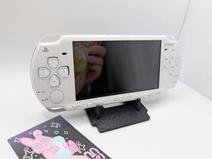 White PSP 2000