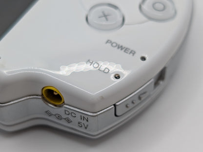 White PSP 2000