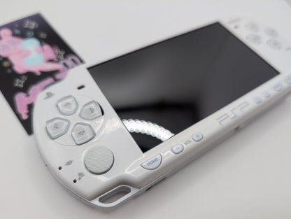 White PSP 2000