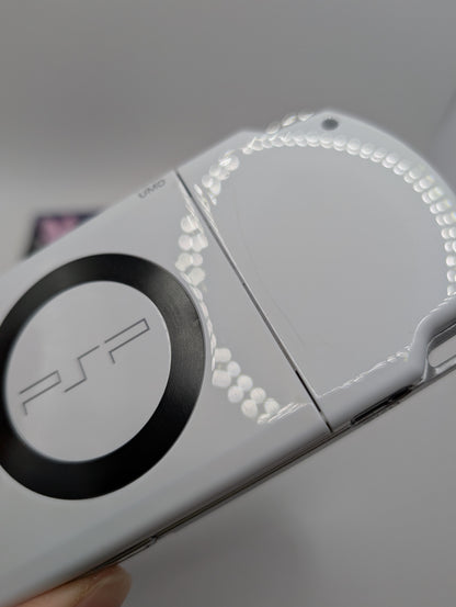 White PSP 2000