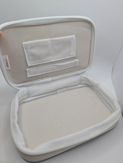 White 3DS XL Pouch