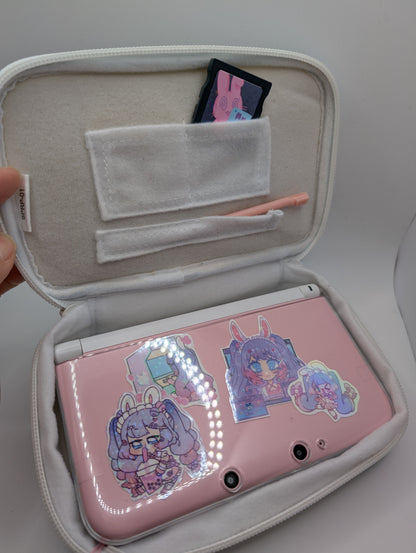 White 3DS XL Pouch