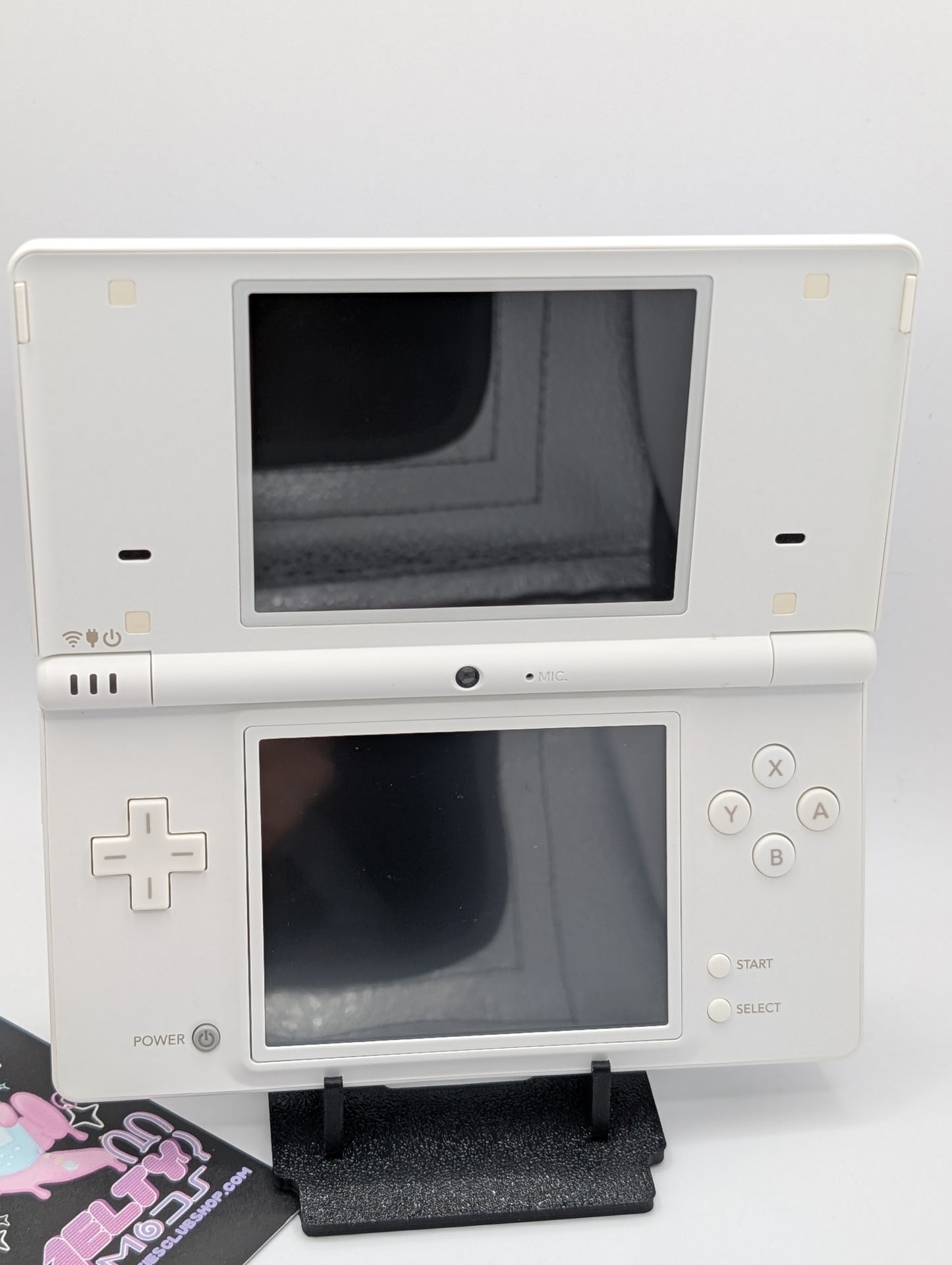 White DSi