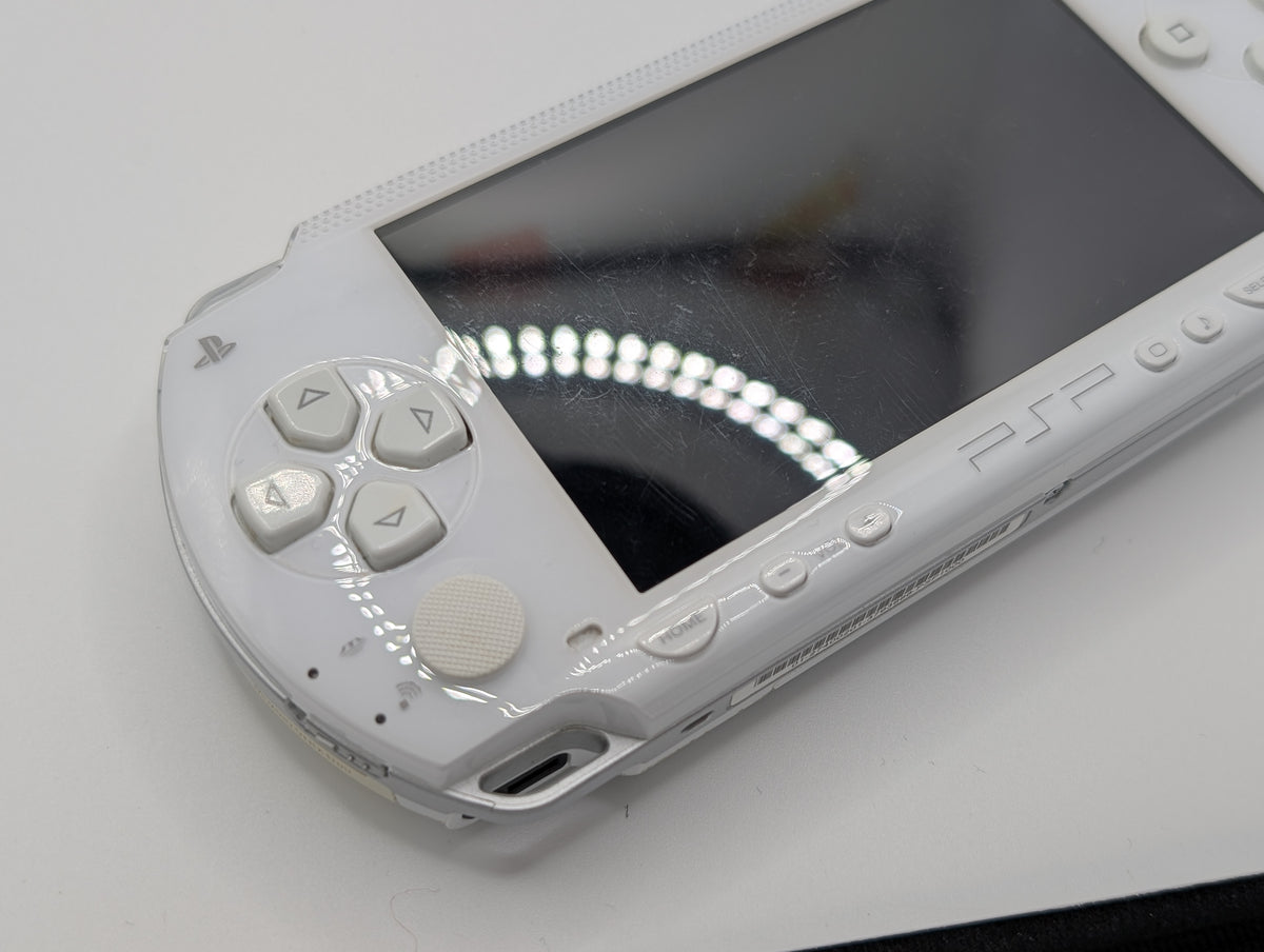 White PSP 1000