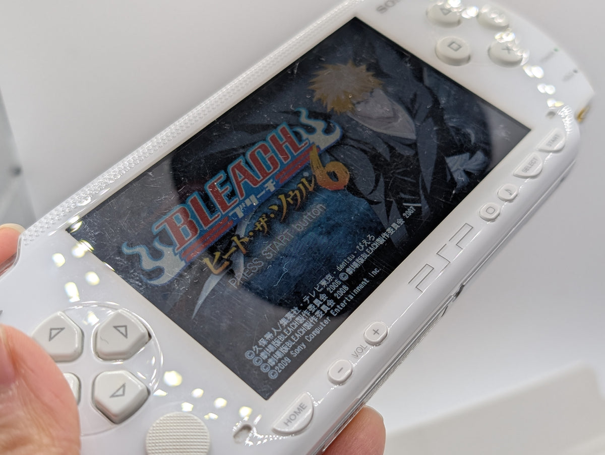 White PSP 1000