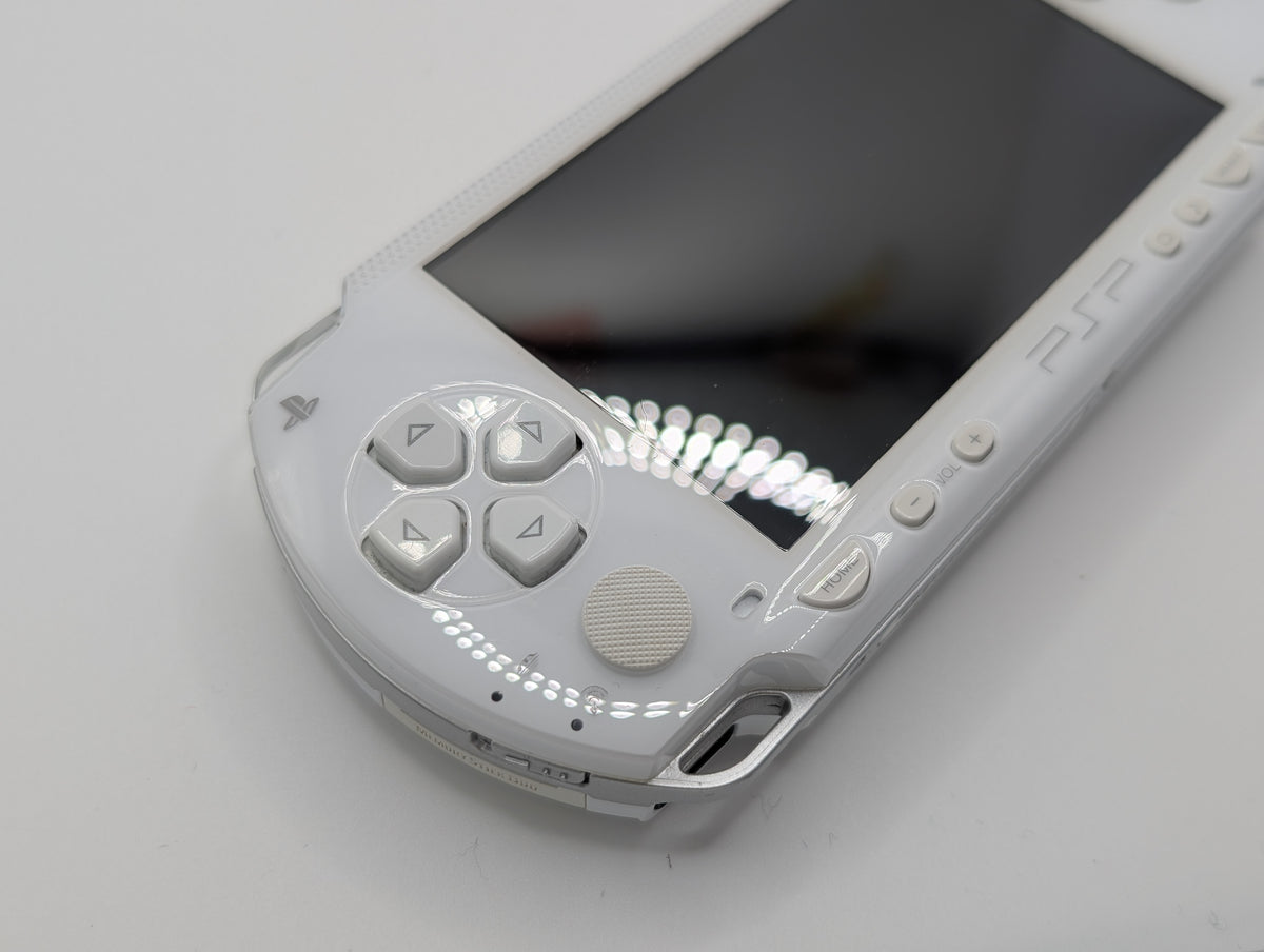 White PSP 1000