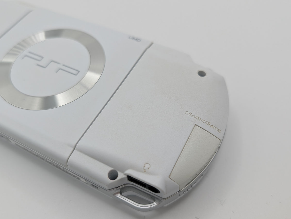 White PSP 1000