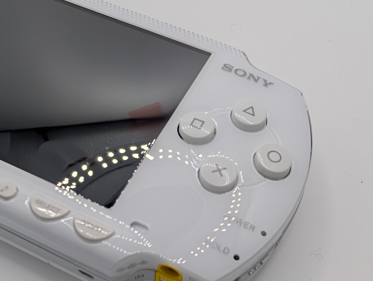 White PSP 1000