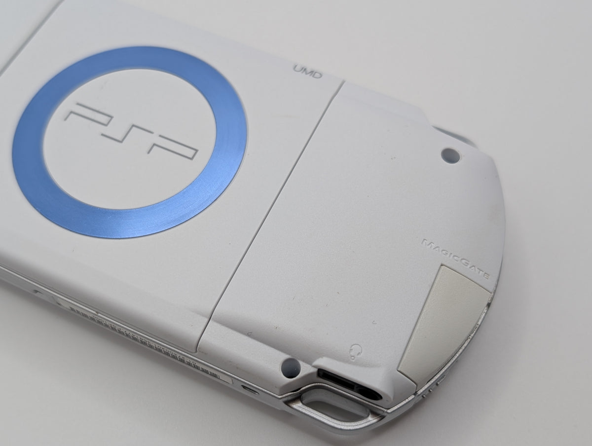 White PSP 1000
